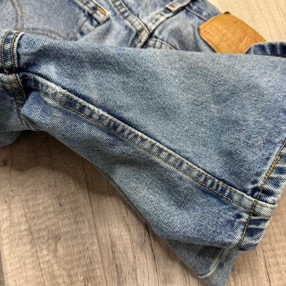 Vintage 90s Levi’s 550 Jean Short Distressed Light Wash 31" Waist - Picture 6 of 8